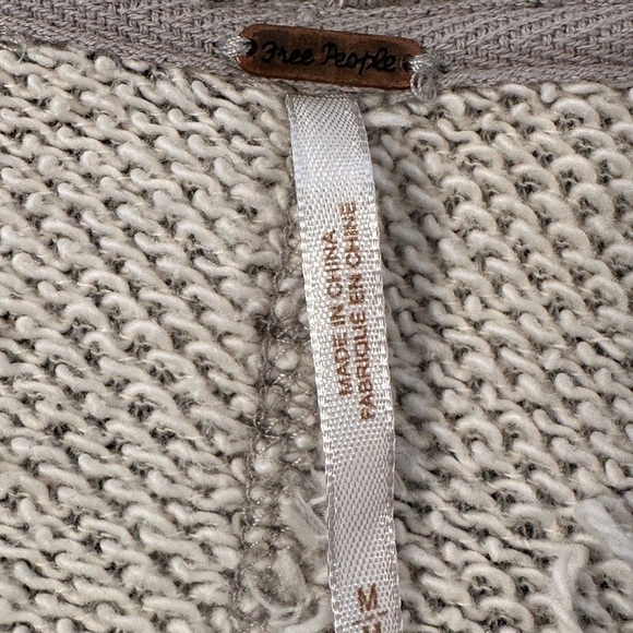 Free People mock, turtleneck, sweater, pull over size medium‎ - Picture 8 of 10